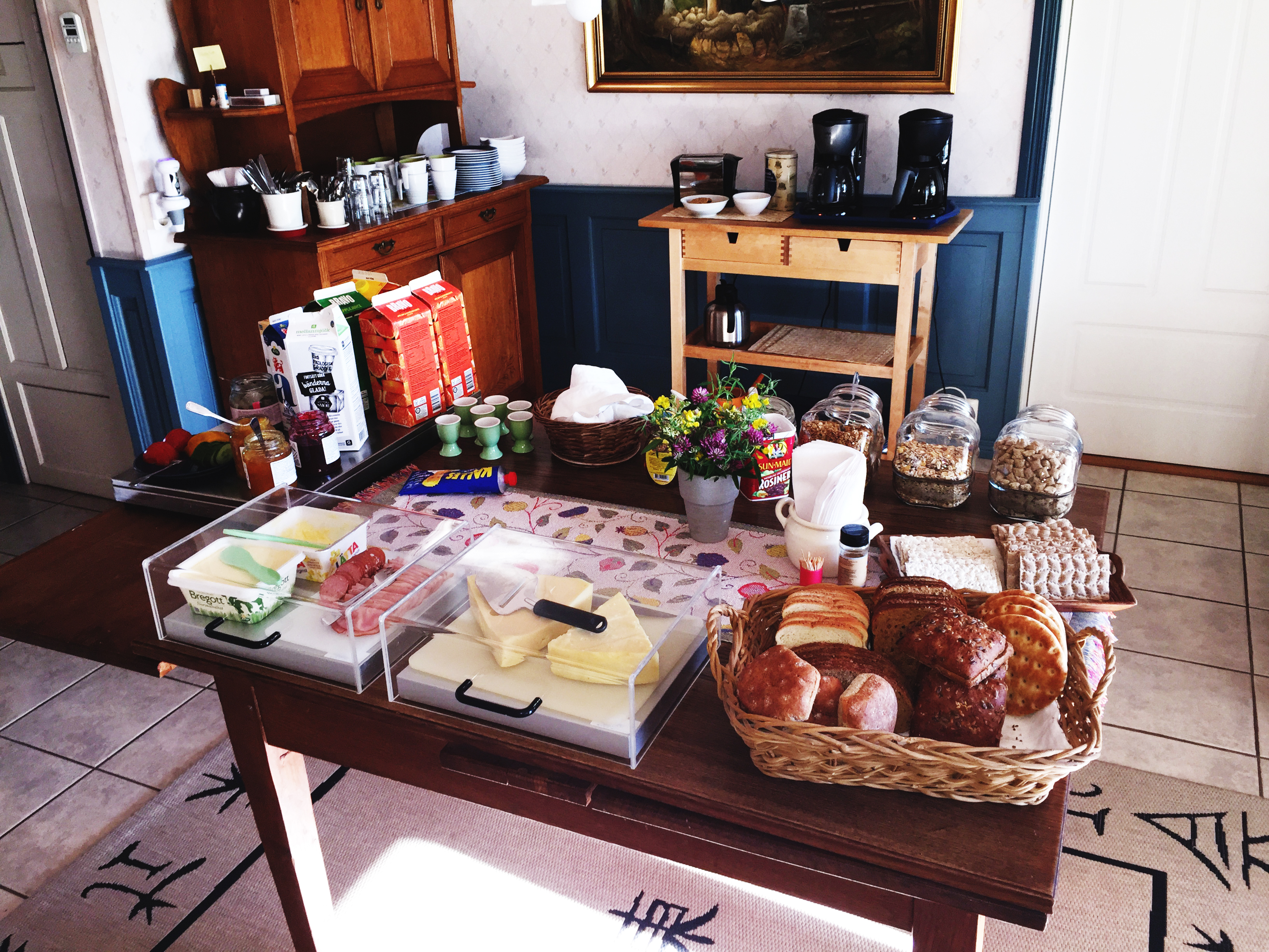 The breakfast in the dining room