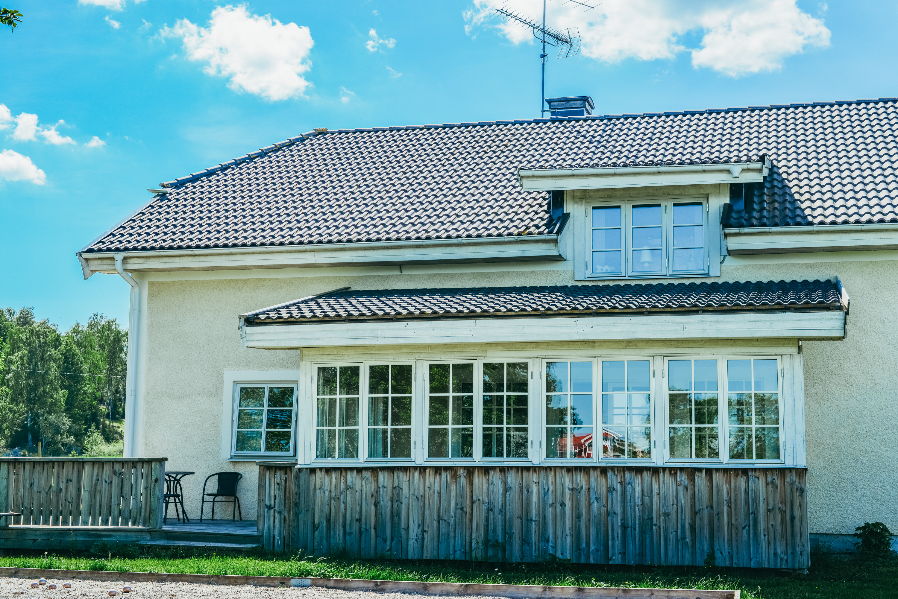 Overview of the backside of the house